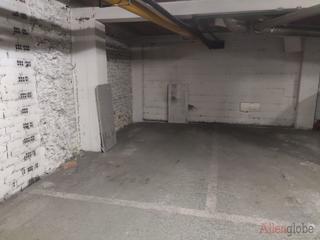 Aparcament cotxe a Calle del general elorza 49. Venta de plaza de garaje en elorza