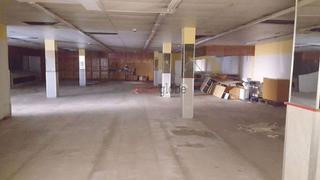 Local Comercial a Piloña. Oportunidad. venta de gran local instalado en el centro de infie
