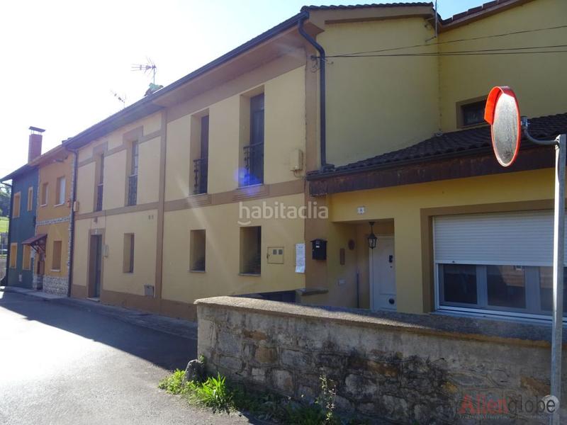 Foto 02d52b6a-18e3-40bf-a741-4716c02d055a. Casa conjunto rural para reformar muy proximo a en Oviedo