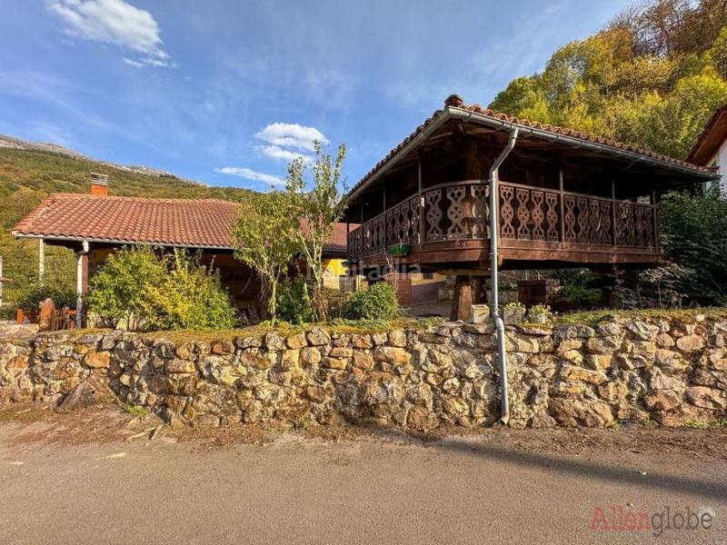 Foto 0e7a1133-1c34-42d2-b8a5-c3495713ee3b. Casa con parcheggio in Teverga