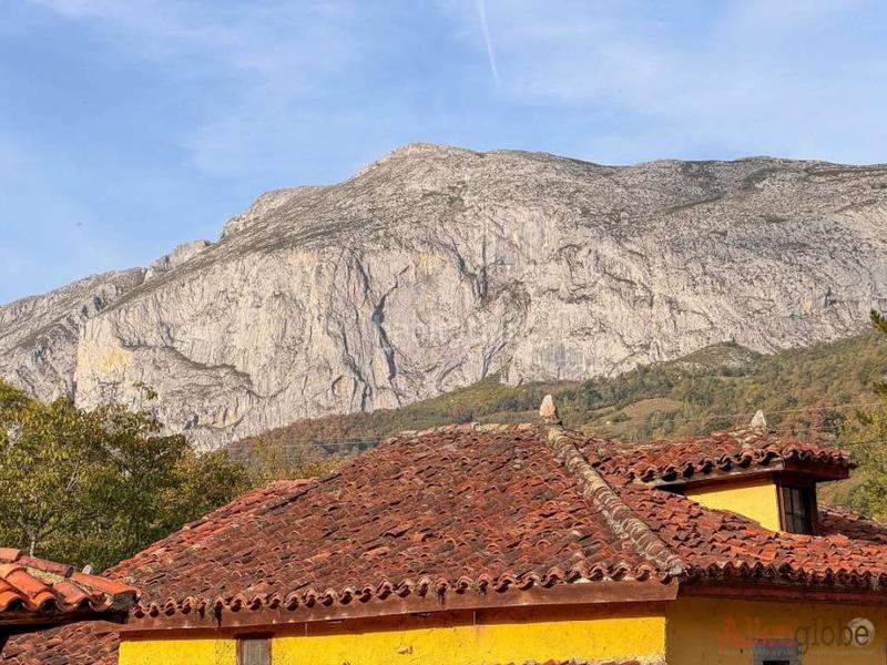 Foto 1b0c135b-cb81-4716-a52b-19d50ef14dc3. Casa con parcheggio in Teverga