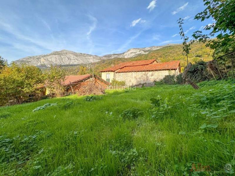 Foto c8043385-d06f-4859-945b-ac172c6ec745. Casa con parcheggio in Teverga