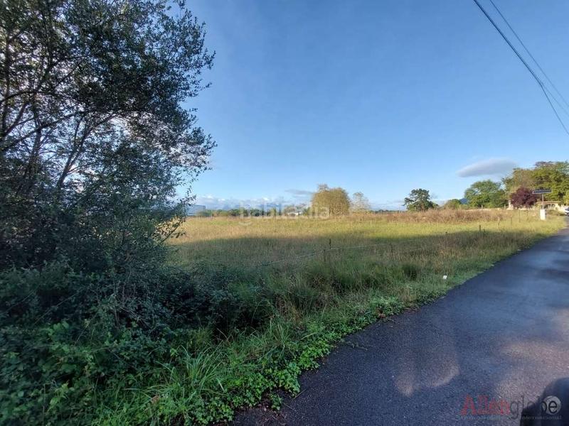 Foto 3c0caeef-2f4a-4877-9001-ac685941f38c. Terreny residencial a aldea bobes. finca la ermita 1 a Siero