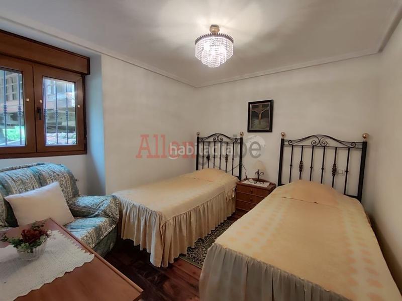 Foto 19b851e1-657c-48bb-acef-2e856132a4ee. Casa amb calefacció a Pravia