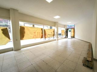 Local Comercial en Calle Martínez Vigil