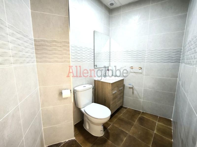 Foto 7145c462-9b92-4933-b4ee-b55387717335. Lloguer local comercial a El Postigo Oviedo