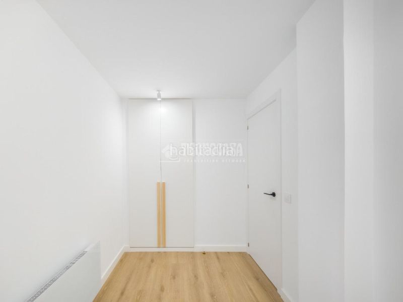 Foto e13a9f15-7eaf-4fe4-be11-6c05a547732a. Piso  en venta en Ventas Madrid