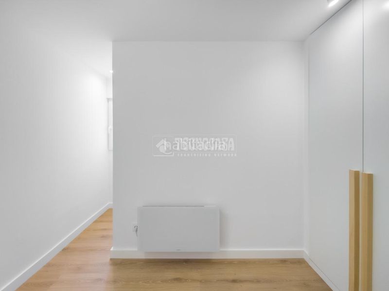 Foto fba89f6b-29ba-44db-9167-2c303dd463b3. Piso  en venta en Ventas Madrid