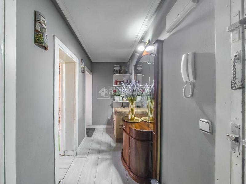 Foto 920bdd19-f817-4ac8-b2cd-a55594bcbba2. Etagenwohnung in Ventas Madrid