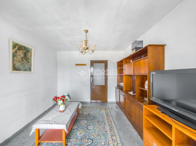 Foto 89581626-a455-4bdd-a687-e4620421457a. Pis a Ventas Madrid