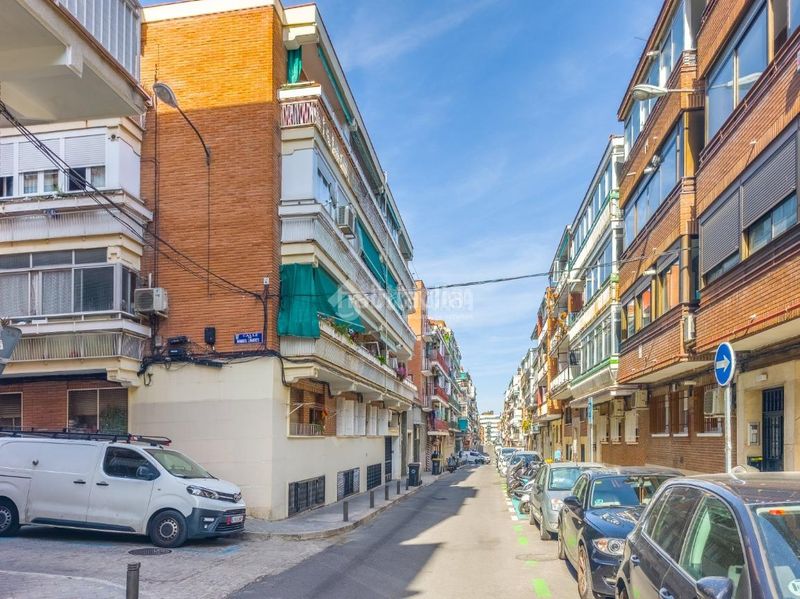 Foto 7a2bf991-b352-44d9-8cdf-91ad2f6ea689. Piso  en venta en Ventas Madrid