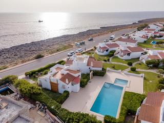 Maison à Passeig marítim 2. Magnifica casa delante del mar en cap de artrutx
