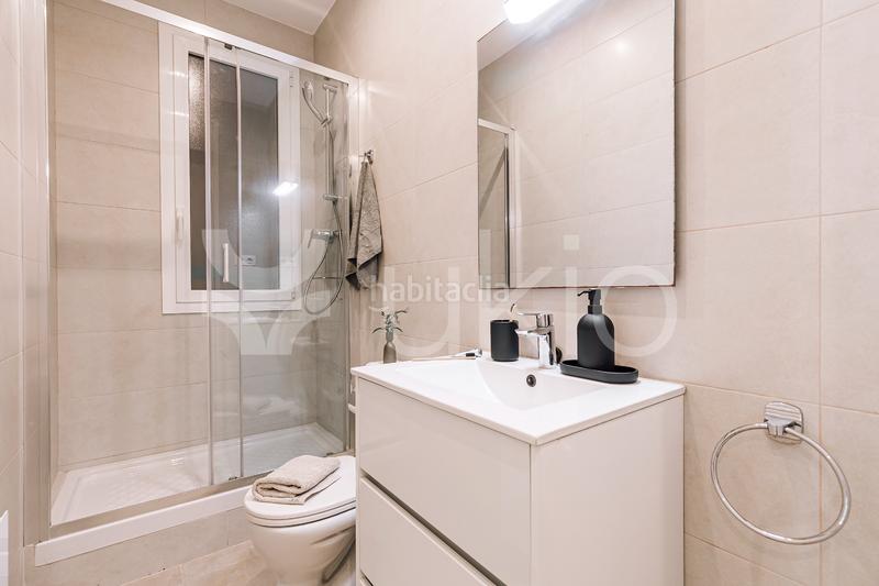 Foto d19dcee3-dc79-4be9-a9e1-16e617903651. Lloguer apartament amb calefacció a La Nova Esquerra de l´Eixample Barcelona