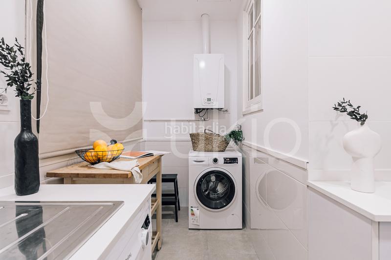 Foto f2f9695b-fd2d-426f-b806-cce6c4246a59. Lloguer apartament amb calefacció a La Nova Esquerra de l´Eixample Barcelona