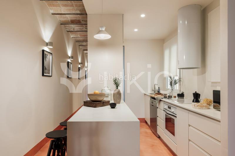 Foto ce80c4db-fd69-4684-824c-bcdb497c0a35. Lloguer apartament amb calefacció a Sant Antoni Barcelona