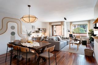Lloguer Apartament  Calle de rafael calvo. Apartamento de 4 dormitorios en almagro
