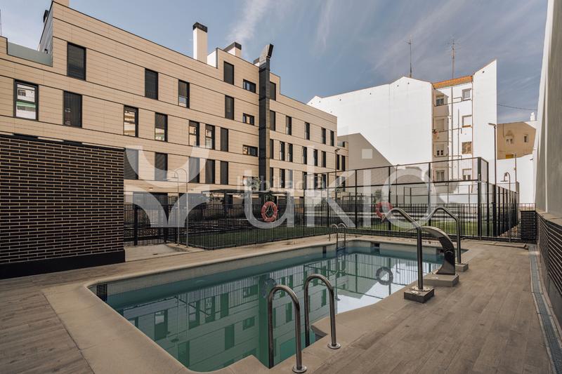 Foto 38e752ee-3dc1-493c-9a4a-2d798c27bfe6. Alquiler apartamento  de 1 habitación con terraza y piscina en cuatro caminos en Madrid