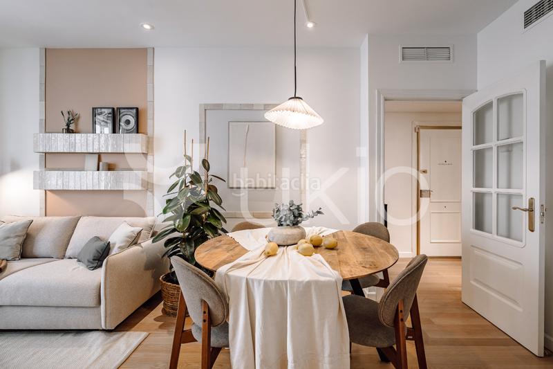 Foto 57376ac7-6926-4a80-b24f-d70f3c843c61. Alquiler apartamento  de 1 habitación con oficina en almagro en Madrid