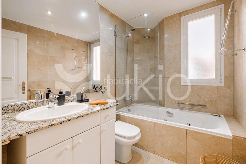 Foto 48105361-db90-402b-8395-6d25b7fc694d. Location appartement avec chauffage dans Ríos Rosas-Nuevos Ministerios Madrid