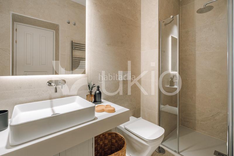 Foto 4af2176b-df2e-42c1-87c7-32a25e1f4aa4. Alquiler apartamento  de 2 dormitorios con gimnasio en Trafalgar en Madrid