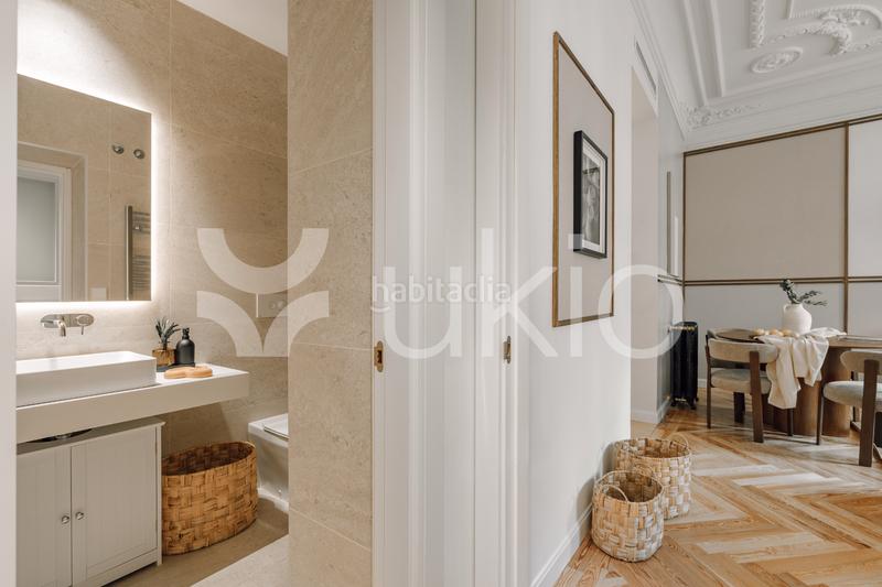 Foto ab4bff66-0479-4801-8ac4-84bbce873898. Alquiler apartamento  de 2 dormitorios con gimnasio en Trafalgar en Madrid