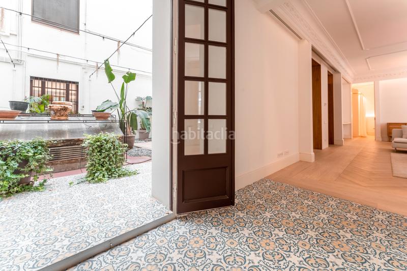 Foto 03faeb5a-9ef9-4a5a-a050-df23ec21c4e1. Lloguer apartament amb calefacció a St. Pere - Sta. Caterina - El Born Barcelona