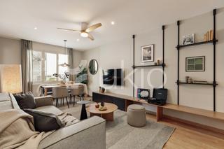 Alquiler Apartamento  Carrer de tavern. Apartamento de 2 habitaciónes con oficina en sant gervasi - galv