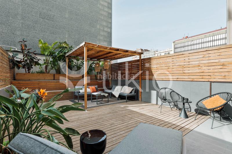 Foto 1ca52a3d-08b8-40c8-845c-a41378016156. Alquiler apartamento  de 1 dormitorio con terraza en eixample esquerra en Barcelona