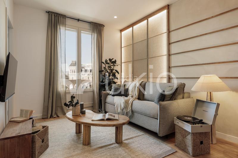 Foto 2ad7d5f3-dc5d-4d0a-b14e-541eaf512348. Miete appartement mit heizung in Dreta de l´Eixample Barcelona