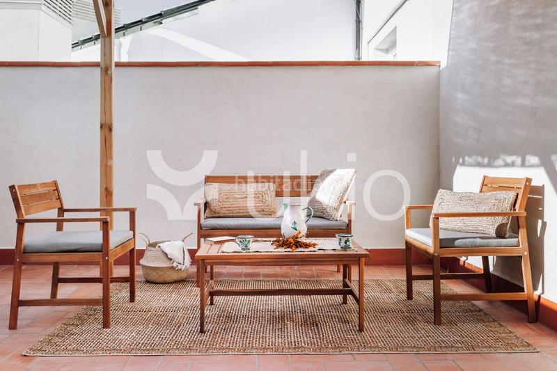 Foto 3b7daccf-e7ec-4643-b318-24a43f6412d7. Alquiler ático apartamento de 1 dormitorio con terraza en eixample esquerra en Barcelona