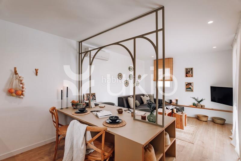 Foto 6220cfde-c9bc-4210-ab55-5cedee7a701f. Alquiler ático apartamento de 1 dormitorio con terraza en eixample esquerra en Barcelona
