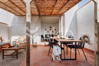 Location Attique  Gran via de les corts catalanes. Apartamento de 1 dormitorio con terraza en eixample esquerra