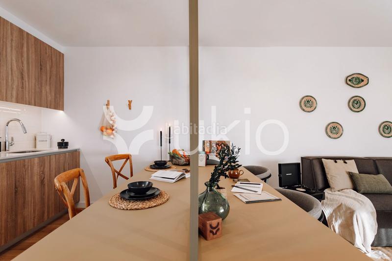 Foto c92d1e4e-37c0-42a8-93cc-332932797a95. Alquiler ático apartamento de 1 dormitorio con terraza en eixample esquerra en Barcelona
