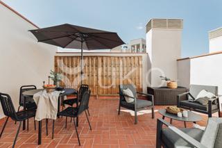 Location Attique  Gran via de les corts catalanes. Apartamento de 1 dormitorio con terraza en eixample esquerra