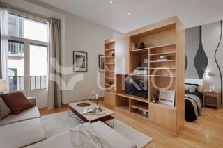Affitto Piccolo appartamento  Calle de manuel fernández y gonzález. Apartamento de 1 habitación en huertas-cortes