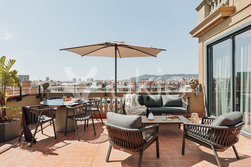 Alquiler Apartamento  Ronda de sant antoni. Apartamento de 1 habitacion con terraza en sant antoni