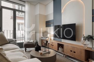 Location Appartement  Calle de la farmacia. Apartamento de 2 habitaciónes en chueca-justicia