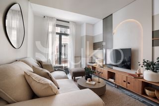 Miete Appartement  Calle de la farmacia. Apartamento de 2 habitaciónes en chueca-justicia