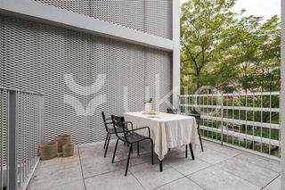 Affitto Piccolo appartamento  Calle de carmen cobeña. Apartamento de 2 habitaciones con terraza, gimnasio y piscina en