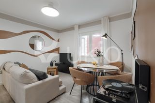 Lloguer Apartament  Plaza perseo. Apartamento de 2 habitaciónes con oficina en estrella