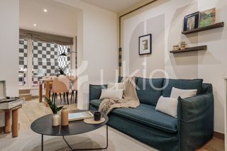 Alquiler Apartamento  Carrer de muntaner. Apartamento de 2 habitaciónes con terraza en sant gervasi - galv