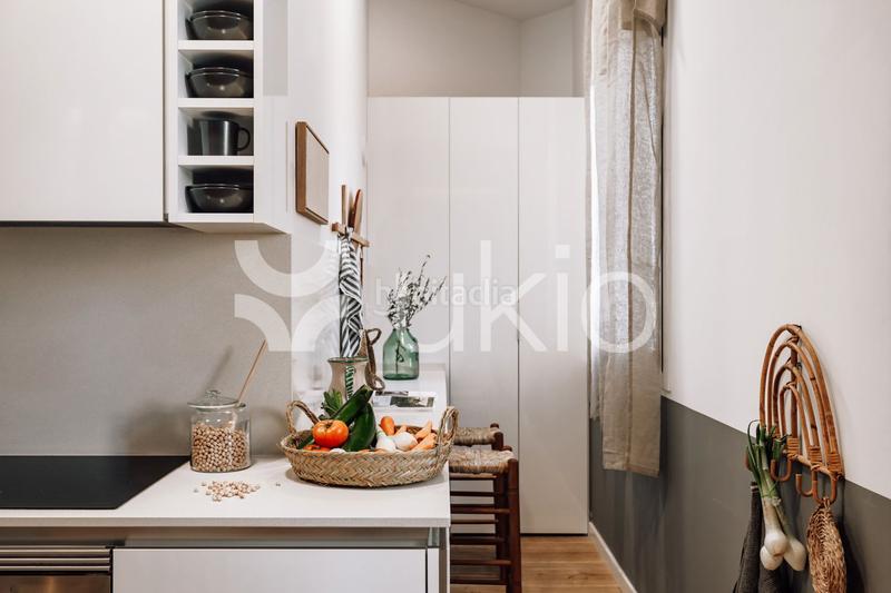 Foto e7a4d950-81ba-4f68-b3c4-302912a967d3. Miete appartement in Sant Antoni Barcelona