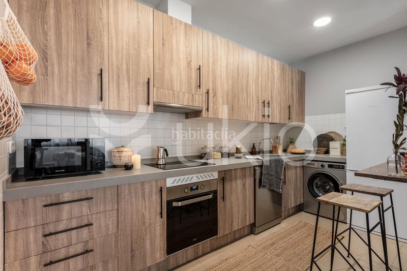 Foto 01e81a0a-b1cc-4bfa-a45d-3ed36b1f9c44. Alquiler apartamento  de 2 dormitorios en azca en Madrid