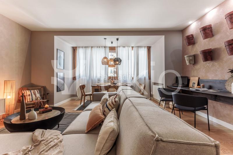 Foto 9ca1e10a-657d-4cba-bbc3-1e8291522c1f. Alquiler apartamento  de 2 dormitorios en azca en Madrid