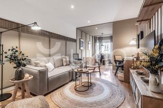 Affitto Piccolo appartamento  Calle de villanueva. Apartamento de 1 habitación y piscina compartida en recoletos