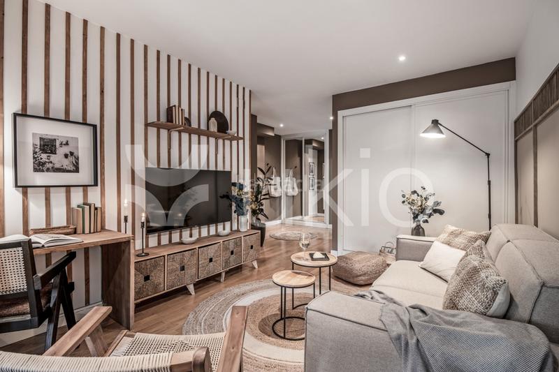 Foto 0436015d-2e47-447b-9795-2edeec43cd58. Alquiler apartamento  de 1 habitación y piscina compartida en Recoletos en Madrid