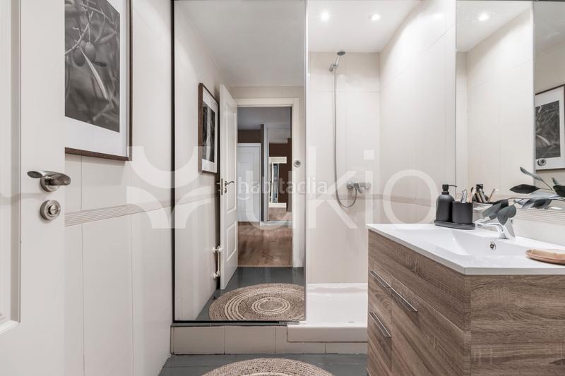 Foto 063e9c5c-bffb-439a-8231-35fec0c5f7b5. Alquiler apartamento  de 1 habitación y piscina compartida en Recoletos en Madrid