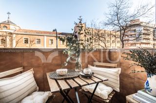 Affitto Piccolo appartamento  Calle de santa engracia. Apartamento de 1 habitación en río rosas
