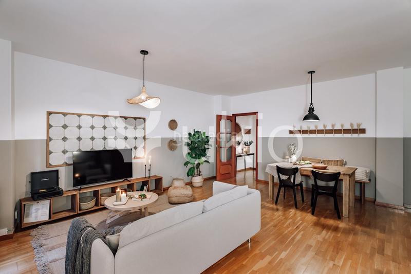Foto 3e1bf096-fe25-488b-96c8-b861098d6088. Alquiler apartamento  de 2 habitaciones en gràcia en Barcelona