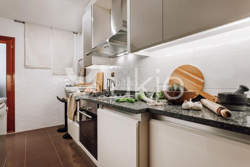 Foto 4dbe1490-5ff9-48b8-b232-6f1fa4e3a9d4. Miete appartement mit parking in Putget - Farró Barcelona